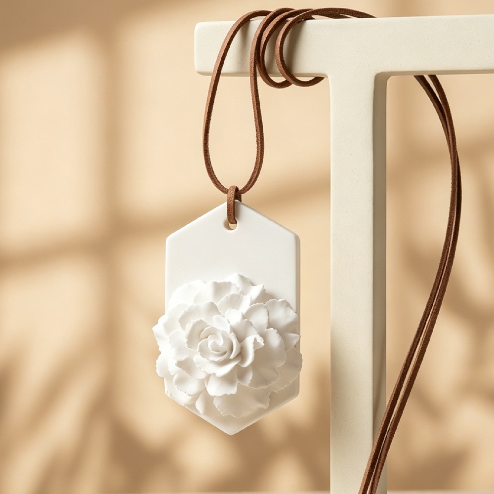 Car Air Freshener - 흰색 세라믹 소재의 3D 입체 디자인